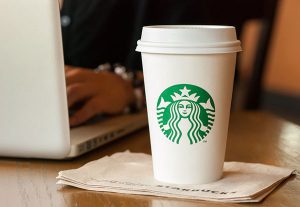 Cốc giấy trà sữa là sự lựa chọn của nhiều doanh nghiệp lớn