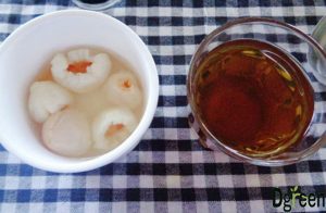 Pha trà vải bằng trà túi lọc